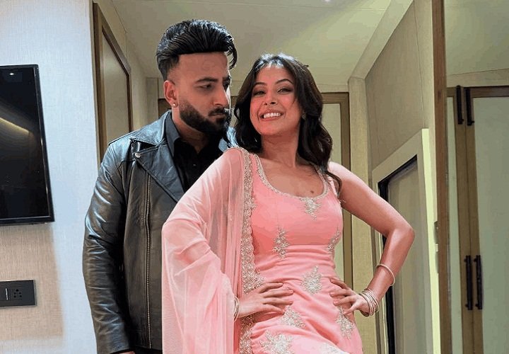 shehnaaz gill with brother 